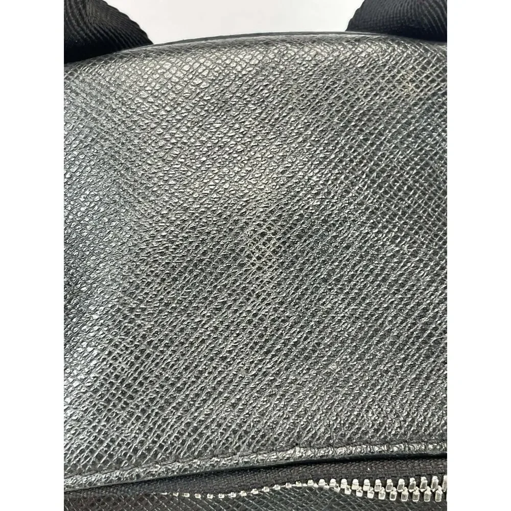 Louis Vuitton exterior bag